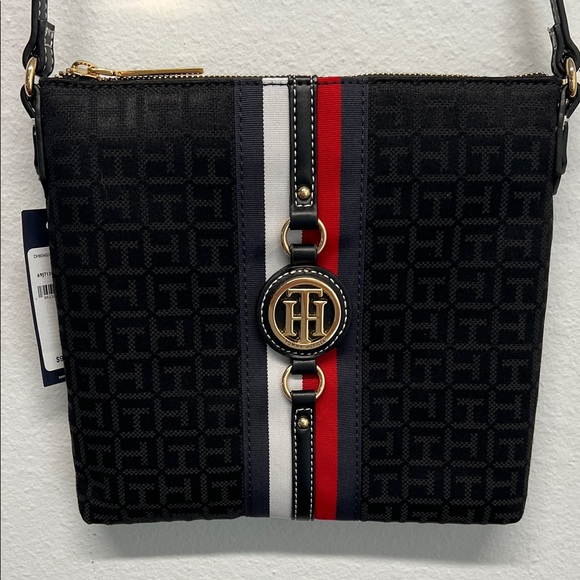 Tommy Hilfiger | Classic Black Crossbody Bag w/ Iconic Tommy Logo - Picture 1 of 10